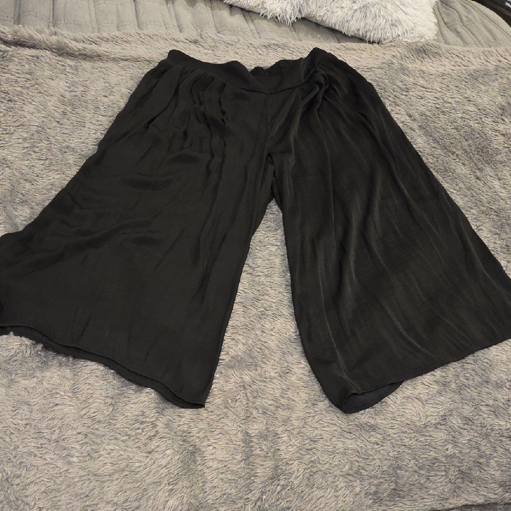 Vince Camuto Black Wide Leg Pants Size M!